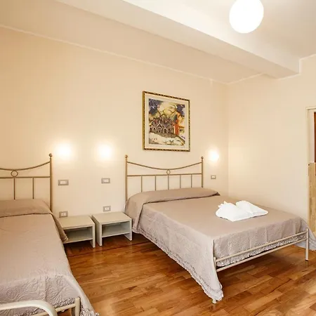 Affittacamere A Casa Di Leo *